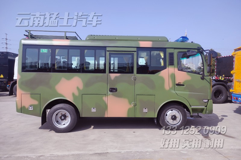 沙漠客車,四驅越野客車,東風客車,15座中巴車,沙漠旅游車