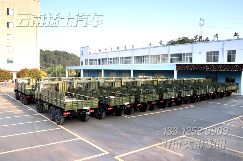 東風卡車出口,EQ2102G,東風六驅卡車,越野卡車,東風經典車型,3.5噸貨車