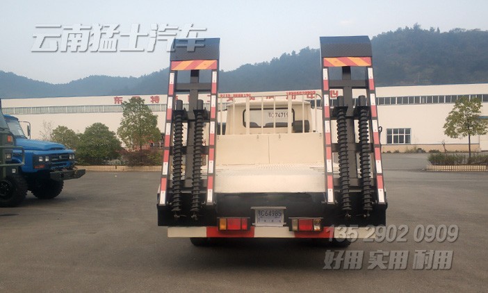 四驅挖機平板車,EQ1093尖頭越野車,東風4*4專用車,越野專用車,清障挖機車,尖頭平板運輸車,多功能運輸車