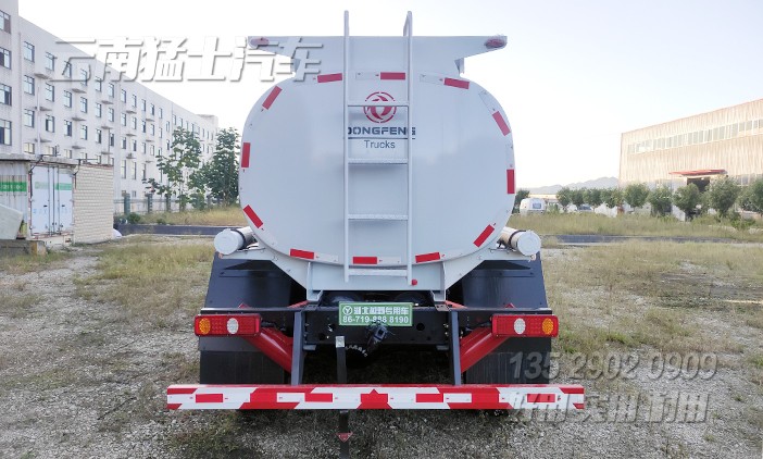 東風六驅加運油車,6立方加油車,東風145罐式運輸車,6*6加油車,越野專用車,油罐車改裝