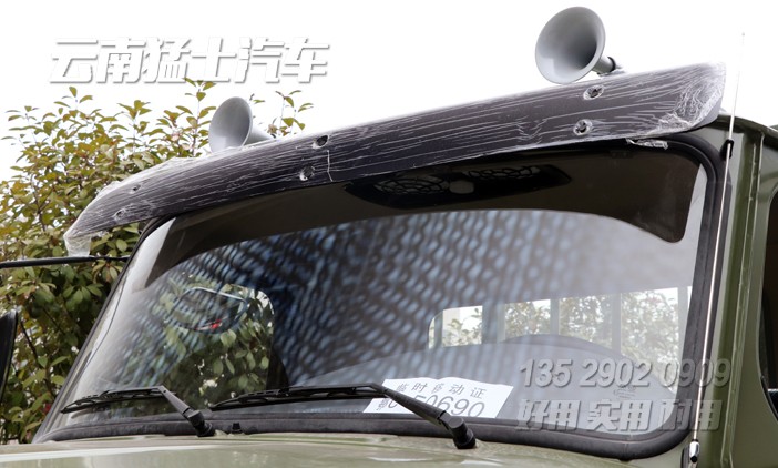 東風(fēng)六驅(qū)尖頭卡車,六驅(qū)越野卡車,六驅(qū)長頭貨車,東風(fēng)6*6卡車,EQ2100,3.5噸長頭貨車,東風(fēng)四驅(qū)六驅(qū)越野車