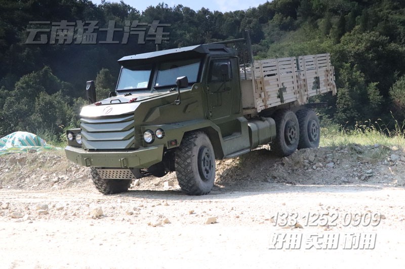 六驅裝甲車,EQ2100,越野卡車,防護型卡車,底盤性能檢測