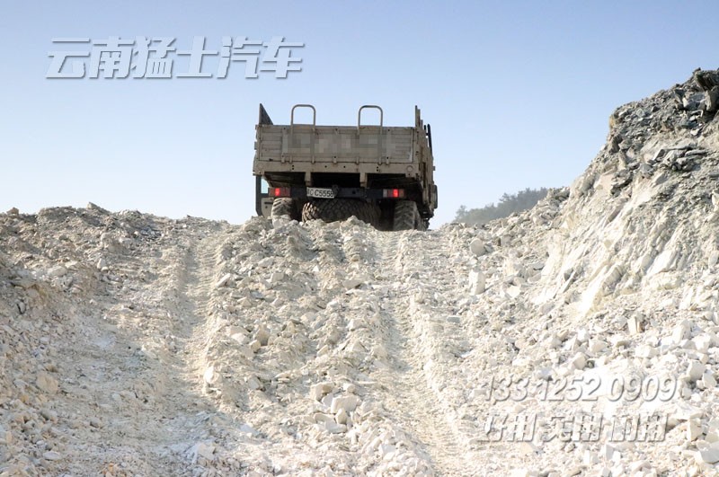 六驅裝甲車,EQ2100,越野卡車,防護型卡車,底盤性能檢測