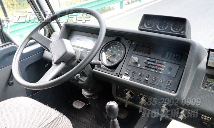 東風六驅越野車,雙排越野卡車,東風炊事車,東風救援工具車,東風衛(wèi)星通訊車,房車改裝廠家,東風方艙指揮車,EQ2102雙排