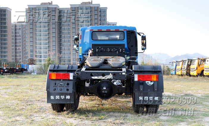 東風牽引頭教練車,平頭教練車,牽引半掛車駕照,A2駕照考試車,4*2考場拖頭