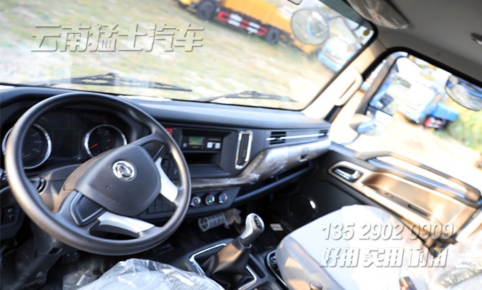 東風牽引頭教練車,平頭教練車,牽引半掛車駕照,A2駕照考試車,4*2考場拖頭