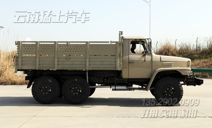 絞盤卡車,東風六驅柴油車,EQ2082E6D,六驅尖頭汽車,越野卡車,民用版軍車,4噸軍車
