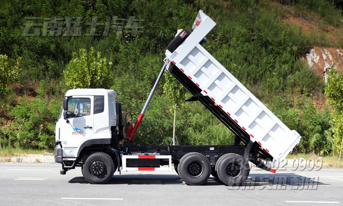 后八輪自卸,280馬力自卸車,重型自卸汽車,三橋自卸車,總質量25噸自卸車,工地拉石頭貨車