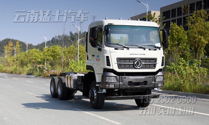 后八輪卡車底盤,六驅350馬力底盤,重型卡車底盤,專用車底盤改裝,濰柴發動機底盤,東風三橋車底盤