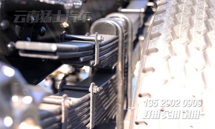 東風(fēng)長(zhǎng)頭4x2,專用車底盤(pán),專用車廠家,尖頭輕型卡車,110馬力底盤(pán),底盤(pán)定制生產(chǎn)