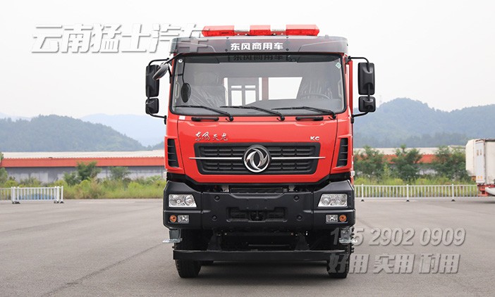 東風(fēng)天龍平板車,挖掘機平板車,爬梯平板車,9.4米板車,前四后八重型板車,DFH1310平板運輸車